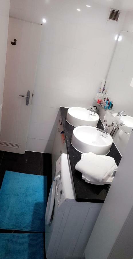 Sehr Schoene Drei Zimmer Deluex Wohnung In Зіндельфінген Екстер'єр фото